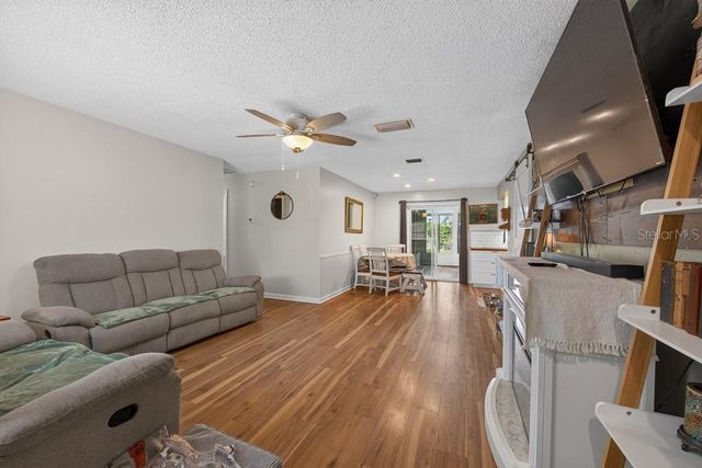 6070 73RD STREET N, St Petersburg, FL 33709