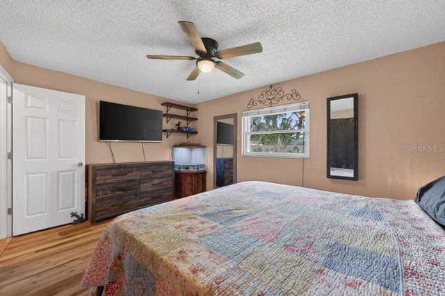 6070 73RD STREET N, St Petersburg, FL 33709