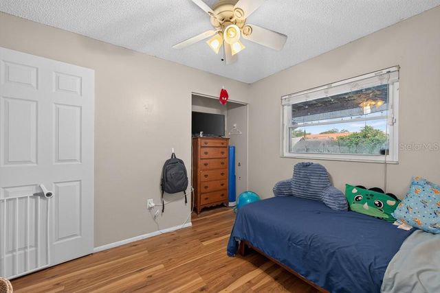 6070 73RD STREET N, St Petersburg, FL 33709