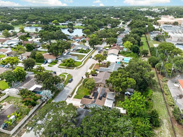 6070 73RD STREET N, St Petersburg, FL 33709
