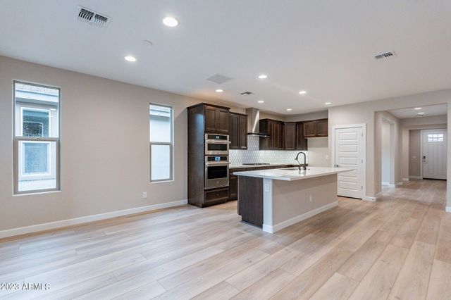 286 E CITRUS HOLLOW Way, Queen Creek, AZ 85140