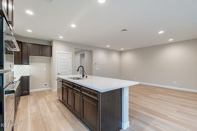 286 E CITRUS HOLLOW Way, Queen Creek, AZ 85140