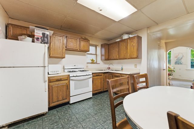 3820 W George Street, Chicago, IL 60618