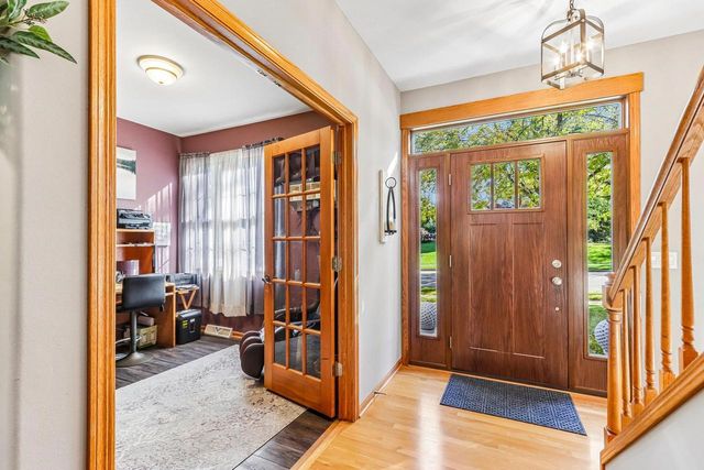 301 Pinnacle Drive, Lake Mills, WI 53551