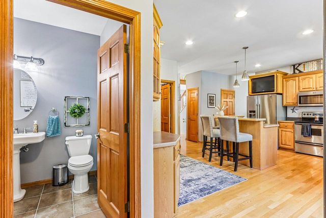 301 Pinnacle Drive, Lake Mills, WI 53551