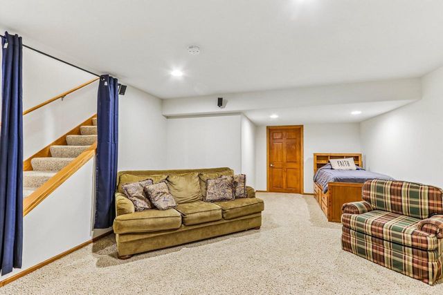 301 Pinnacle Drive, Lake Mills, WI 53551