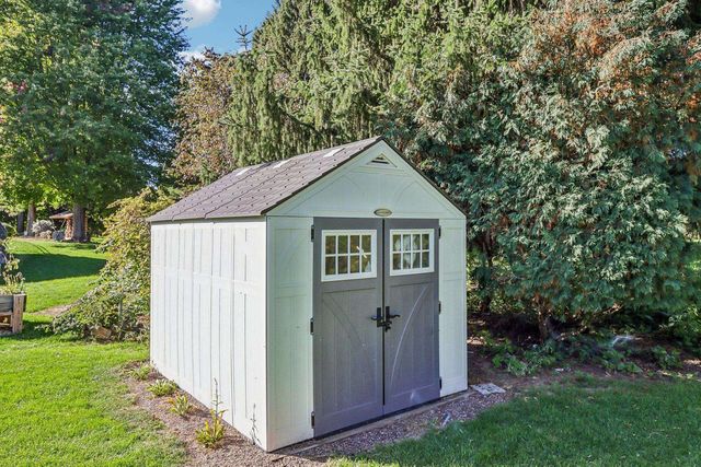 301 Pinnacle Drive, Lake Mills, WI 53551