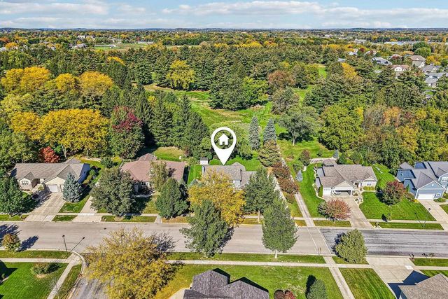 301 Pinnacle Drive, Lake Mills, WI 53551