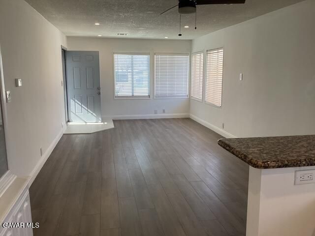 45034 Redwood Avenue, Lancaster, CA 93534