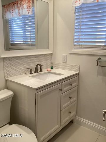 45034 Redwood Avenue, Lancaster, CA 93534