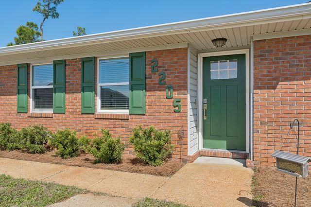2205 E 12Th Street, Lynn Haven, FL 32444