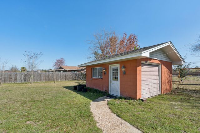 2205 E 12Th Street, Lynn Haven, FL 32444