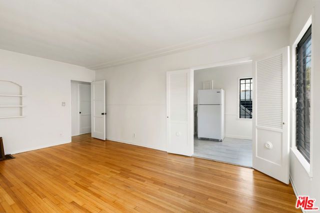 326 N Sierra Bonita Avenue, Los Angeles, CA 90036