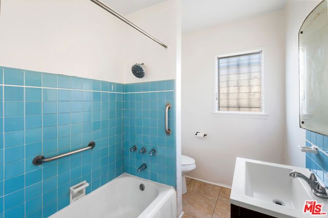 326 N Sierra Bonita Avenue, Los Angeles, CA 90036