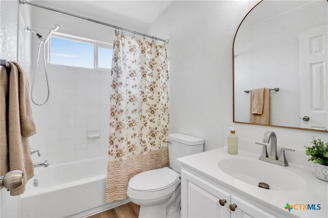 2165 Alton Loop, New Braunfels, TX 78130
