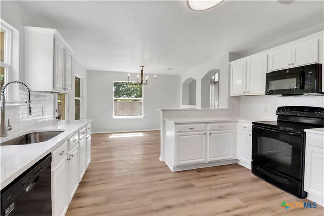 2165 Alton Loop, New Braunfels, TX 78130