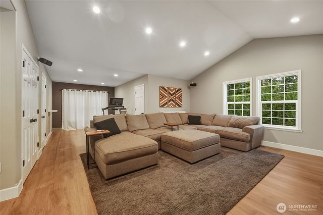 7736 Johnson Point Road NE, Olympia, WA 98516