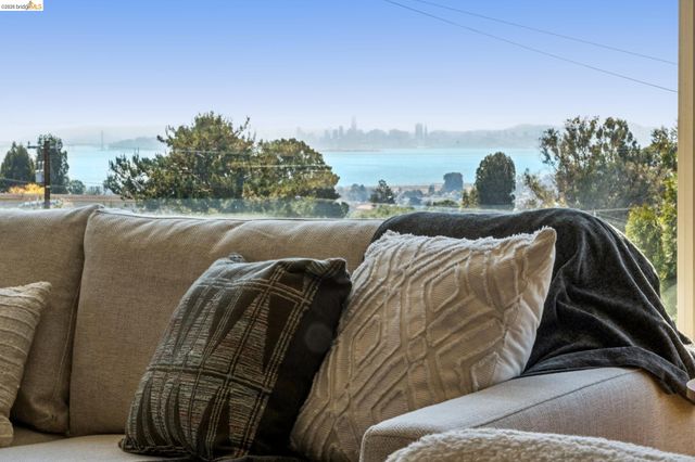 6265 Highland Ave, Richmond, CA 94805