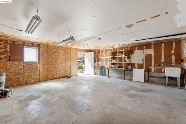 6265 Highland Ave, Richmond, CA 94805