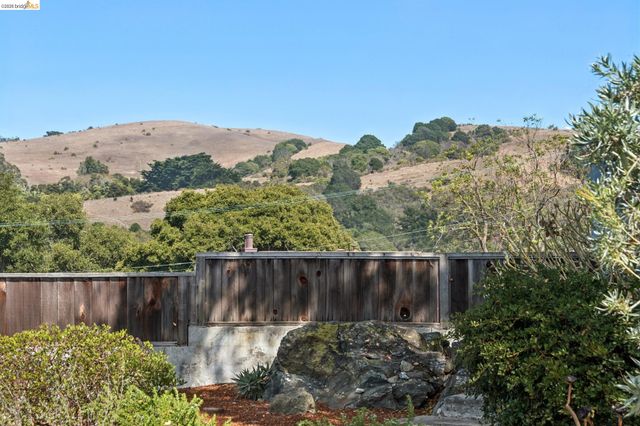 6265 Highland Ave, Richmond, CA 94805