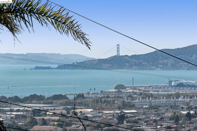 6265 Highland Ave, Richmond, CA 94805