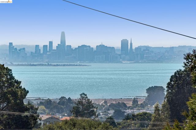6265 Highland Ave, Richmond, CA 94805