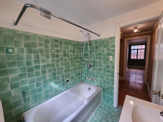 1312 somerset Avenue, Grosse Pointe Park, MI 48230