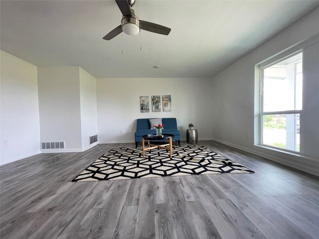 6957 FM 100, Honey Grove, TX 75446