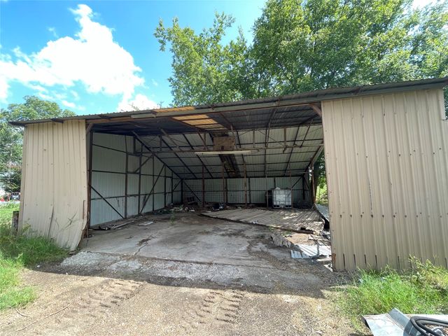 6957 FM 100, Honey Grove, TX 75446