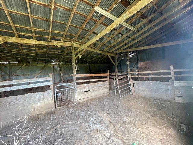 6957 FM 100, Honey Grove, TX 75446