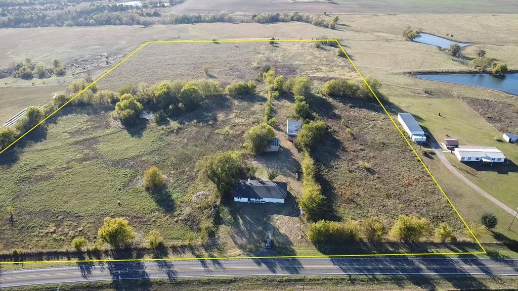 6957 FM 100, Honey Grove, TX 75446