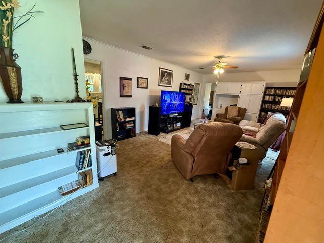 209 Tobacco Road, Linden, TX 75563