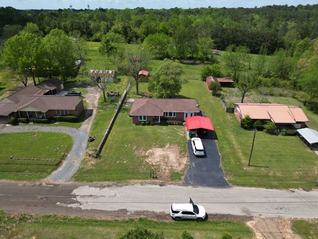 209 Tobacco Road, Linden, TX 75563