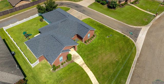1809 Chisolm Trail, Longview, TX 75605