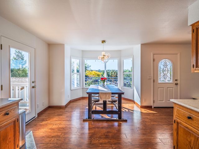 2520 Snow Lane, Redding, CA 96003