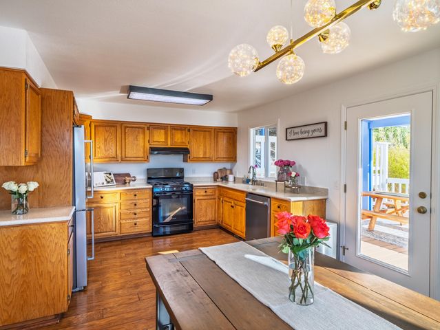 2520 Snow Lane, Redding, CA 96003