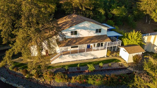 2520 Snow Lane, Redding, CA 96003