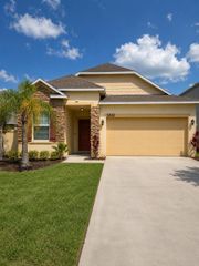 5332 NW WISK FERN Circle, Port St. Lucie, FL 34986