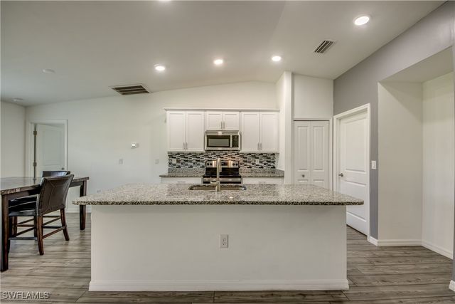 476 NE 3rd AVE, Cape Coral, FL 33909