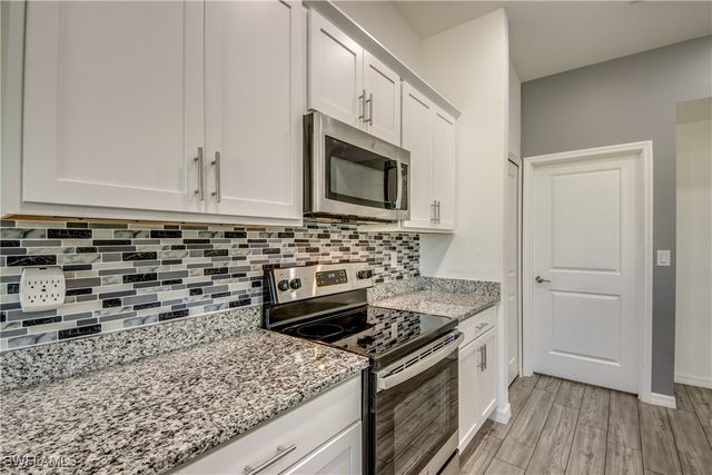 476 NE 3rd AVE, Cape Coral, FL 33909