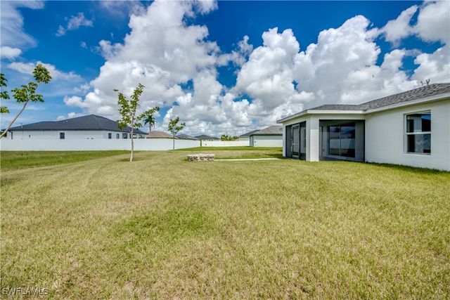 476 NE 3rd AVE, Cape Coral, FL 33909