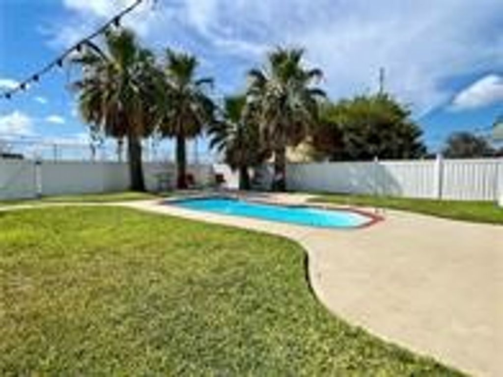 2509 Wool Dr, Corpus Christi, TX 78414 — photo 3