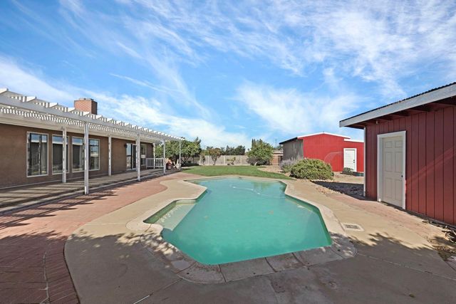 5764 W Kingdon Rd, Lodi, CA 95242