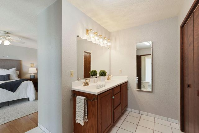 5764 W Kingdon Rd, Lodi, CA 95242