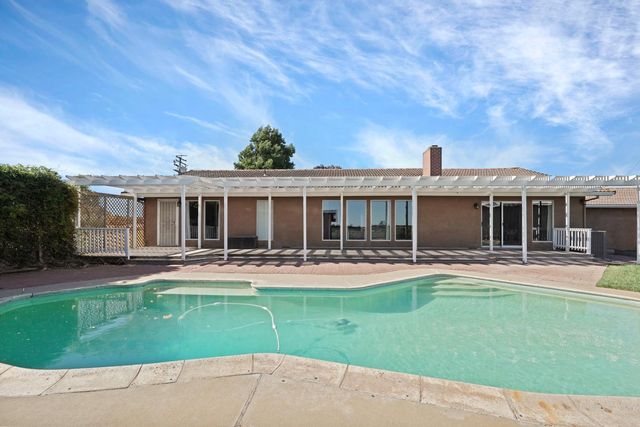 5764 W Kingdon Rd, Lodi, CA 95242