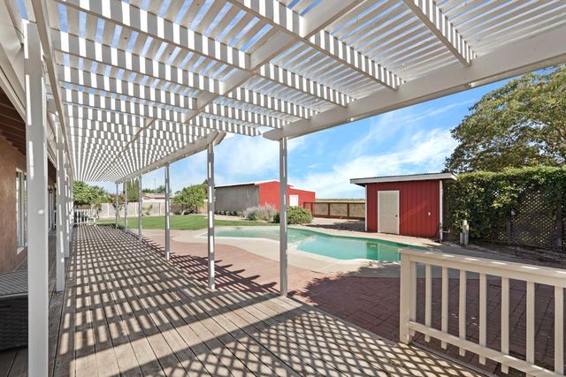 5764 W Kingdon Rd, Lodi, CA 95242