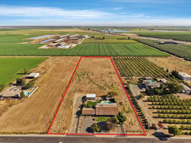 5764 W Kingdon Rd, Lodi, CA 95242