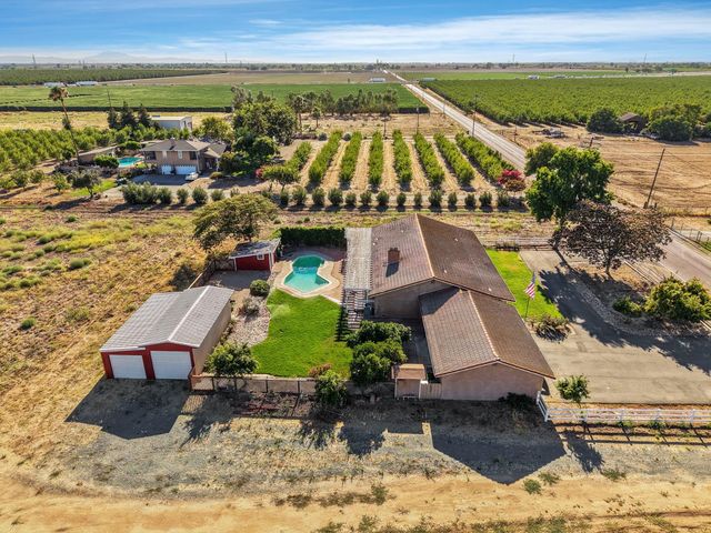 5764 W Kingdon Rd, Lodi, CA 95242