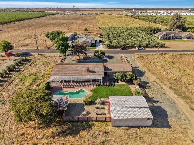 5764 W Kingdon Rd, Lodi, CA 95242