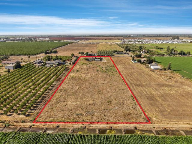 5764 W Kingdon Rd, Lodi, CA 95242